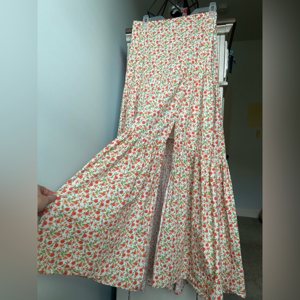 Wayf Floral Maxi Skirt - orange and green ditsy floral - Picture 4 of 10